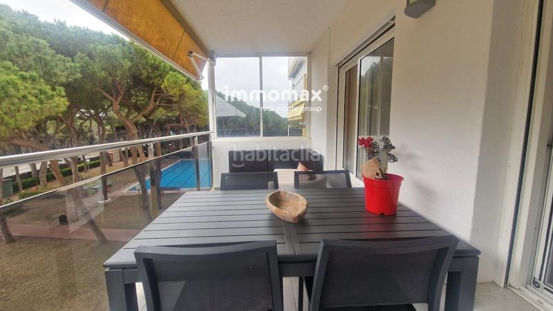 Foto 97ee2f8b-60aa-407f-ba3d-639b07b93f05. Location appartement avec parking piscine dans Gava Mar Gavà