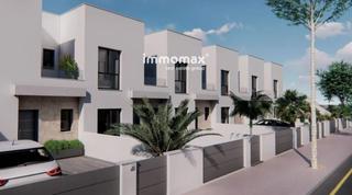 Landgut in Les Salines-Pla de Sant Pere. Solar exclusivo en zona playa de cubelles proyecto para 8 vivien