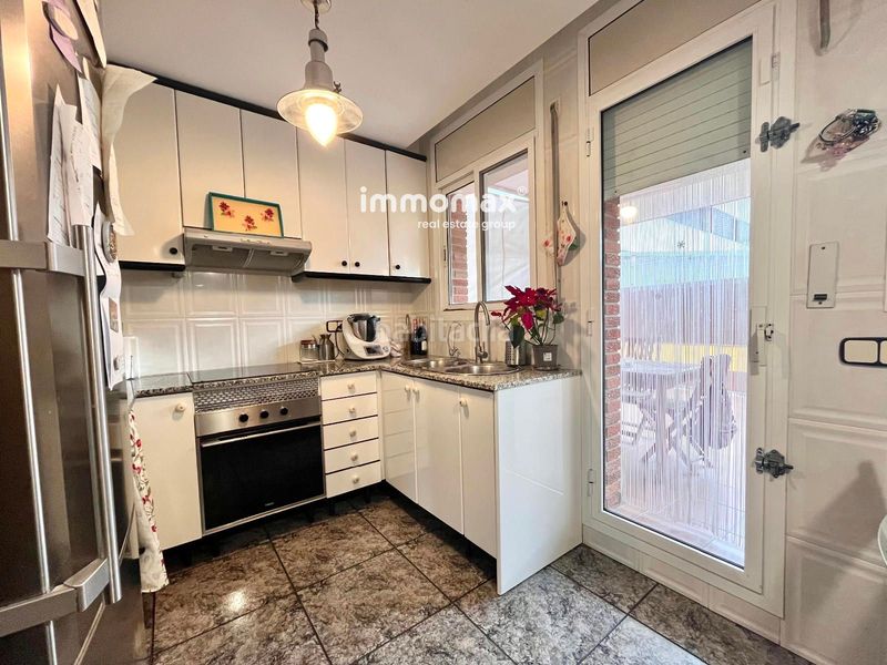 Foto 645fc620-cfdb-4acd-987b-22f2da3ed5f1. Casa adossada amb aparcament a Montmar Castelldefels