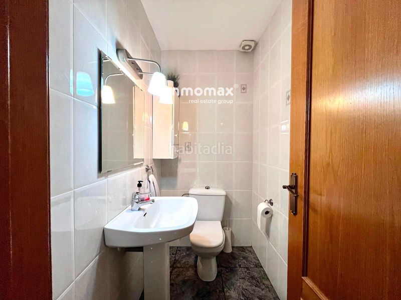 Foto b49ea8bc-0d38-42f9-b914-dc0f15686f6d. Casa adossada amb aparcament a Montmar Castelldefels