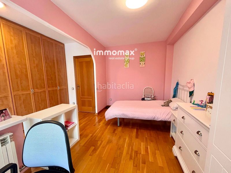 Foto bc5a53ff-51db-44eb-a694-d2e98ec04d37. Casa adossada amb aparcament a Montmar Castelldefels