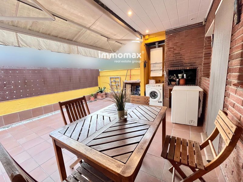 Foto e6623c2e-4d32-4061-981d-a4626209f172. Casa adossada amb aparcament a Montmar Castelldefels