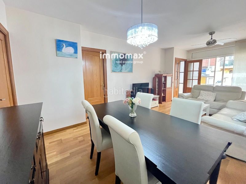 Foto f5ea8765-ff28-4d7c-bb89-48ac5db9d3a8. Casa adossada amb aparcament a Montmar Castelldefels