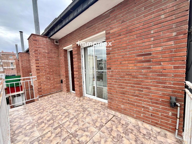 Foto f9525da5-2992-4b92-bedc-f8c38ea607a7. Casa adossada amb aparcament a Montmar Castelldefels