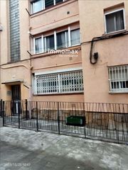 Flat in Les Planes. Piso ocupado por persona sin justo título en hospitalet