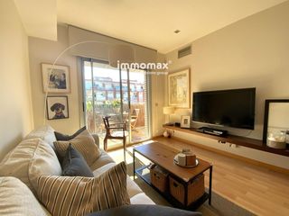 Duplex in Centre. Amplio dúplex en el centro de castelldefels