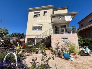 Xalet a La Collada-Sis Camins. El hogar ideal para tu familia espectacular casa independiente c