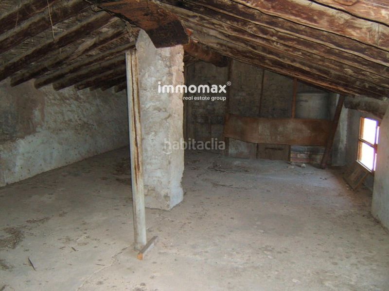 Foto 385a6c5d-0d61-447d-acdd-ce37aa19f257. Casa amb aparcament a Paüls