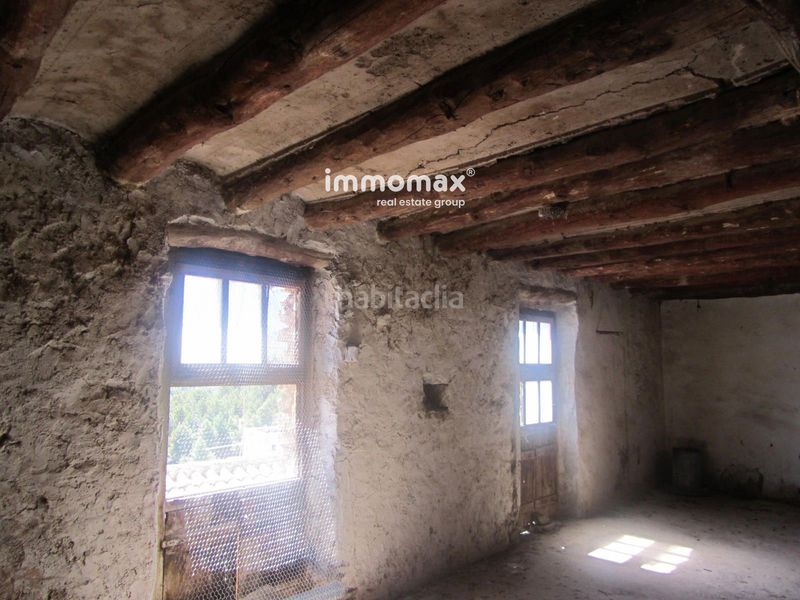 Foto df9d752d-def8-42ed-80f4-45b6ac4ca9f6. Casa amb aparcament a Paüls