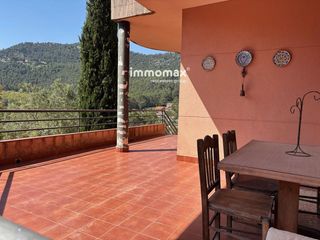 Casa adosada  Paisos catalans. Chalet para entrar a vivir en vallirana