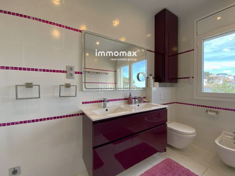 Foto 124fe3f5-63a9-41dc-853e-e0a539c91be9. Casa amb aparcament piscina a Montmar Castelldefels