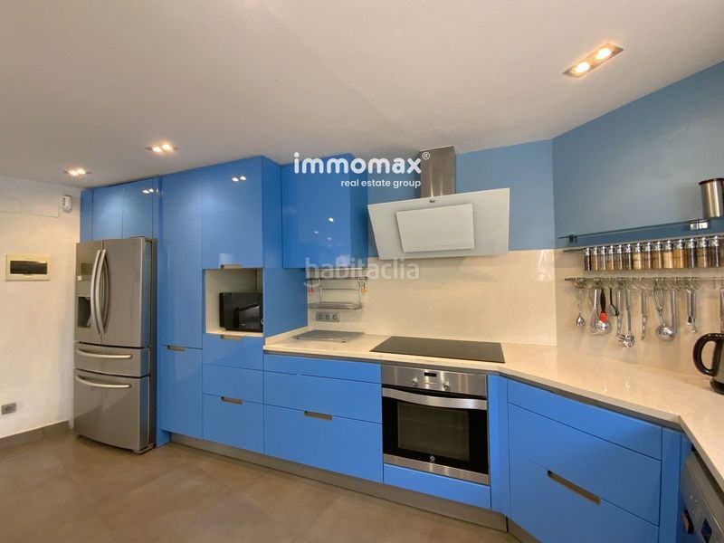 Foto 43b3154f-8b2b-4e40-9f5a-81fe67d38735. Casa amb aparcament piscina a Montmar Castelldefels