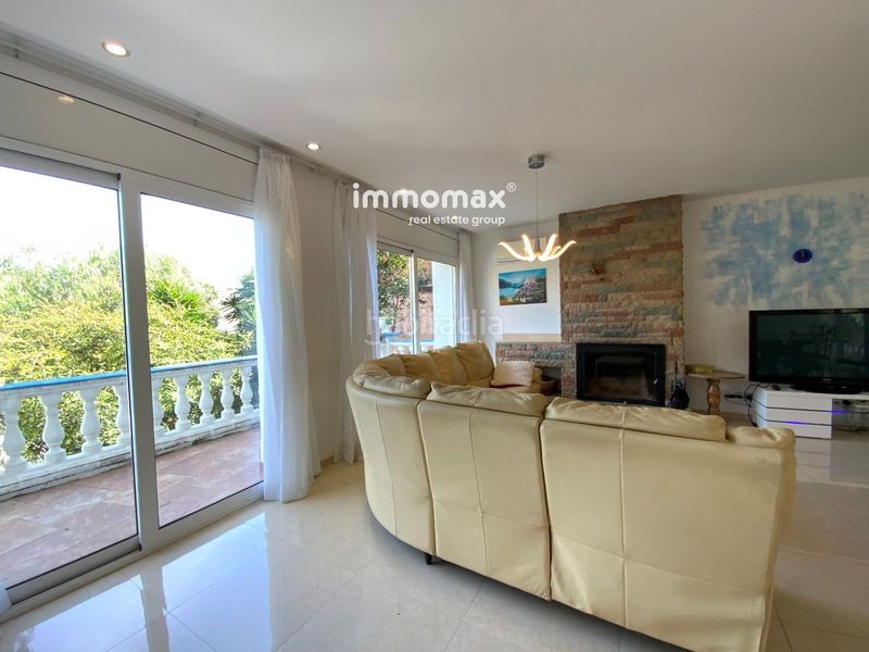 Foto 5ffffe67-a34d-4785-a2a2-1052357580d7. Casa amb aparcament piscina a Montmar Castelldefels