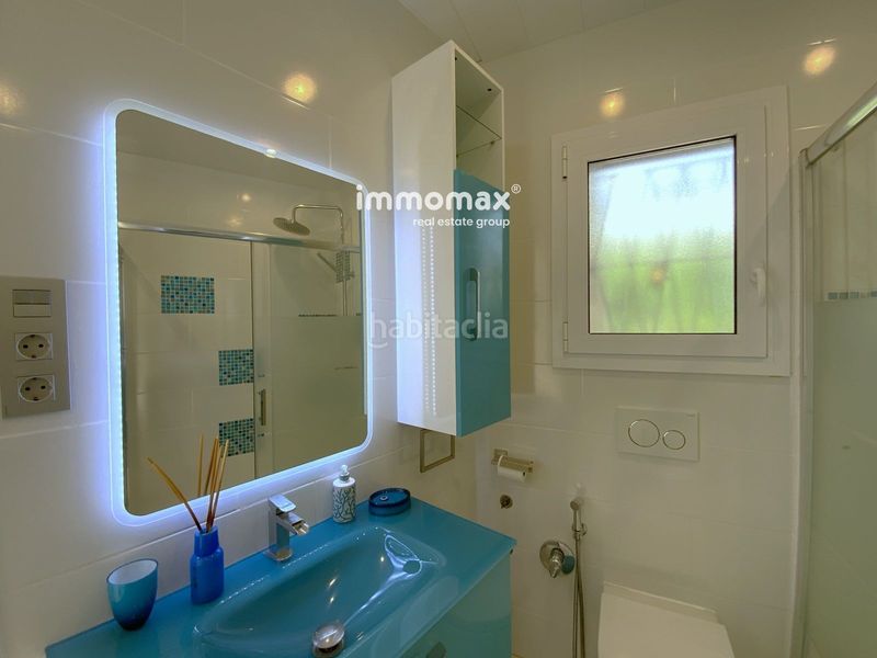 Foto 95f2a37f-803f-495b-9a37-8a4fb81a2fd7. Casa amb aparcament piscina a Montmar Castelldefels