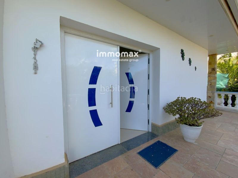 Foto ceb652da-324f-4cc1-867c-bffd73c7beed. Casa amb aparcament piscina a Montmar Castelldefels