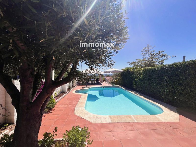 Foto 1756cb1a-5b54-465f-a672-1128f3abd2e6. Casa amb aparcament piscina a Montmar Castelldefels