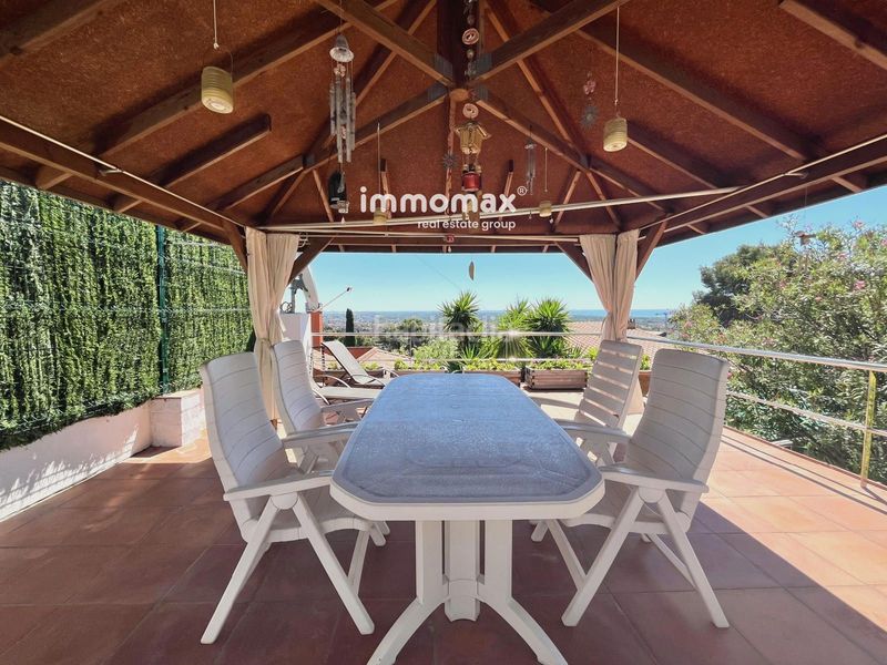 Foto 316339b9-4f48-4de6-87e6-831e5d2eb2f6. Casa amb aparcament piscina a Montmar Castelldefels