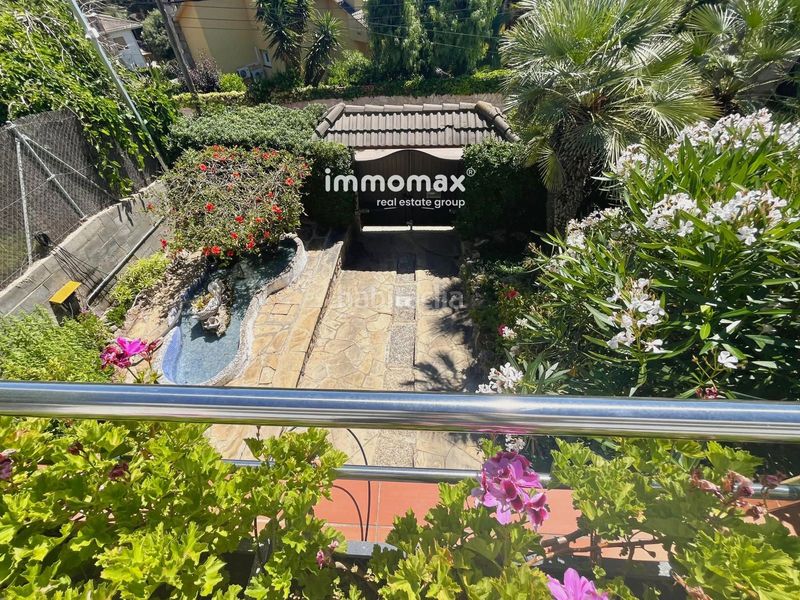 Foto 335ab203-4eec-4c27-b90d-2dc2236b3926. Casa amb aparcament piscina a Montmar Castelldefels