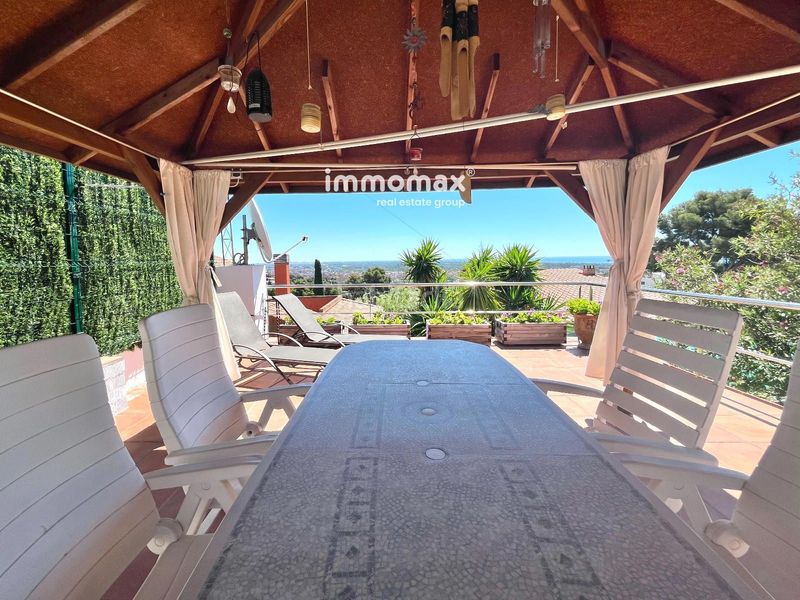 Foto 4afb6ddc-da1d-4a33-9a8a-5307077dcb97. Casa amb aparcament piscina a Montmar Castelldefels