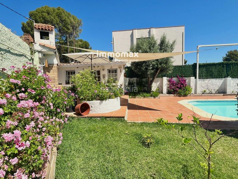 Foto d4955e64-0481-4627-9d2b-bd71811eacb2. Casa amb aparcament piscina a Montmar Castelldefels