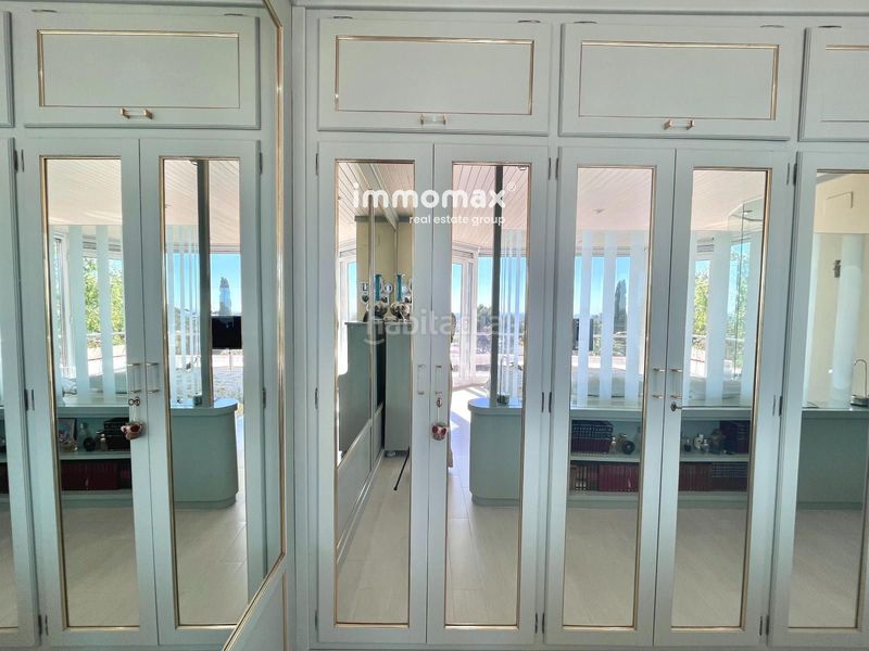 Foto fd6c9b2e-ae47-4a64-a35e-31781b42989d. Casa amb aparcament piscina a Montmar Castelldefels