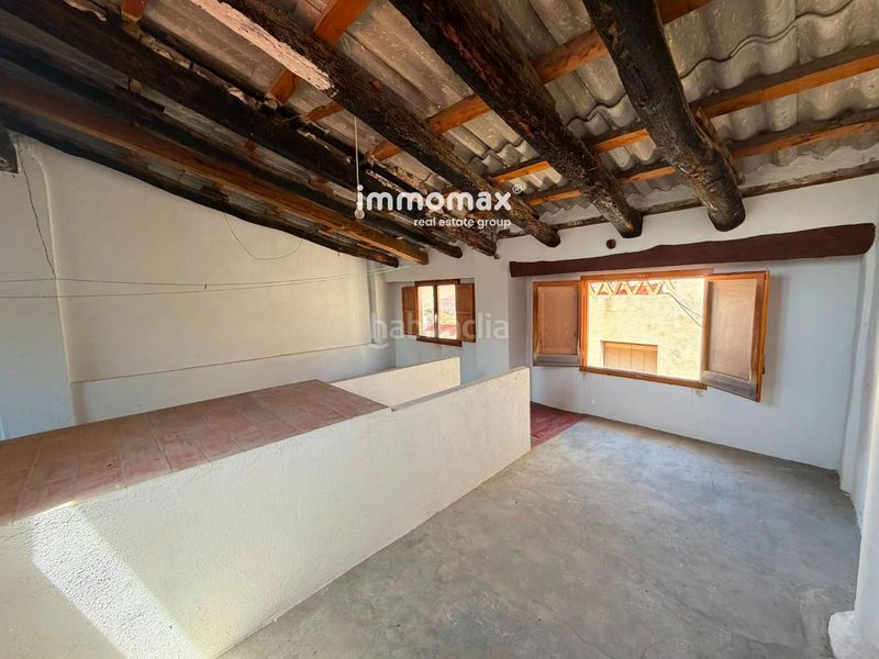 Foto 3506ed48-cebc-4275-8531-3879732d1618. Casa amb calefacció a Xerta