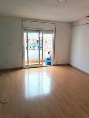Miete Etagenwohnung in Marianao. Piso en venta en sant boi de llobregat