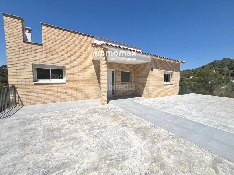 Foto 6eb54f28-e2c1-4f7f-957d-4d3ae4c2dc36. Casa amb aparcament a Mas Trader-Corral d´En Tort-Corral d´En Cona Cubelles