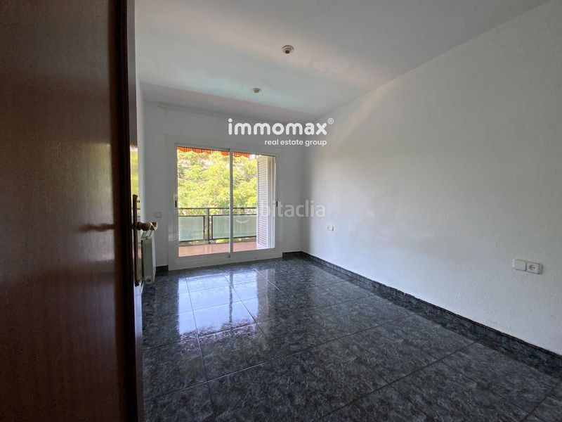 Foto bd7f8b2f-5f7f-4b03-83c7-9df8676f50db. Pis amb aparcament piscina a Centre Castelldefels