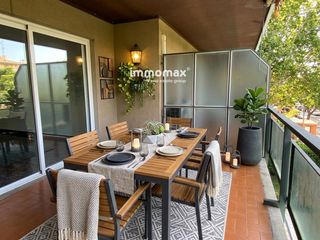Pis a Centre. Una vivienda para disfrutar terraza, piscina y amplias estancias