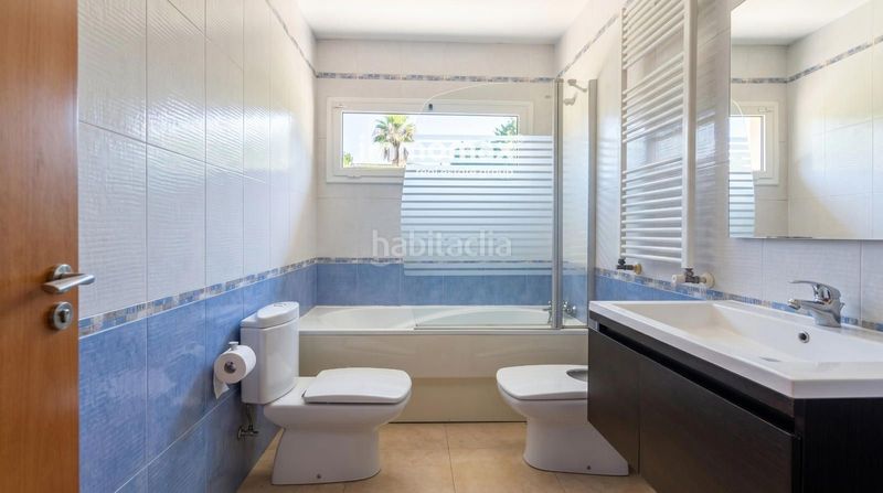 Foto 17b38e49-b11b-41b2-b5a7-a3549392d77d. Chalet  independiente en Castellarnau Sabadell