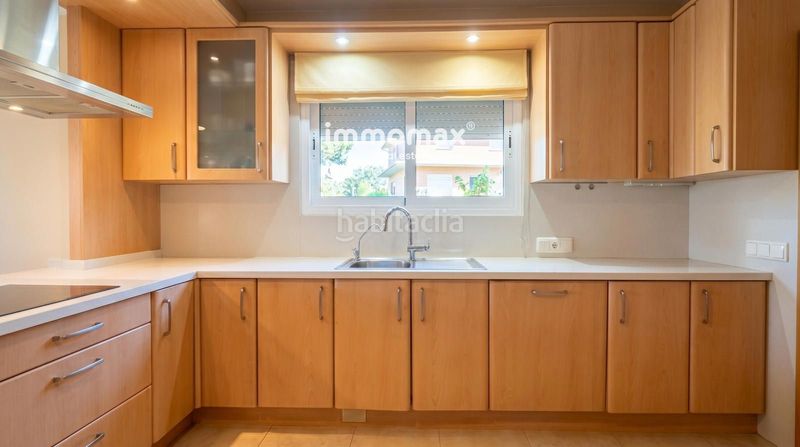 Foto 19c868c9-599a-4e66-b593-06ee40771165. Chalet  independiente en Castellarnau Sabadell