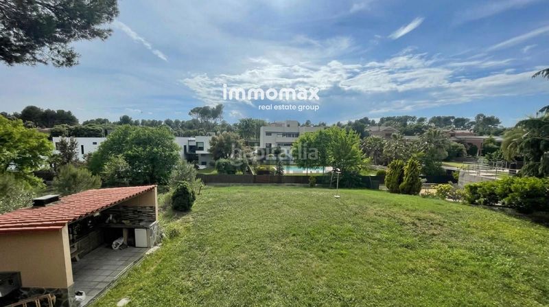 Foto 59e95968-cb97-47ce-b97f-431d5beea739. Chalet  independiente en Castellarnau Sabadell
