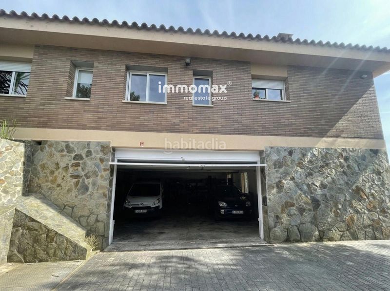 Foto e16a0c09-1231-449e-b562-8fdc2f038bdc. Chalet  independiente en Castellarnau Sabadell
