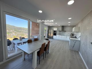 Xalet a Vallirana. Espectacular casa totalmente reformada a la venta en vallirana