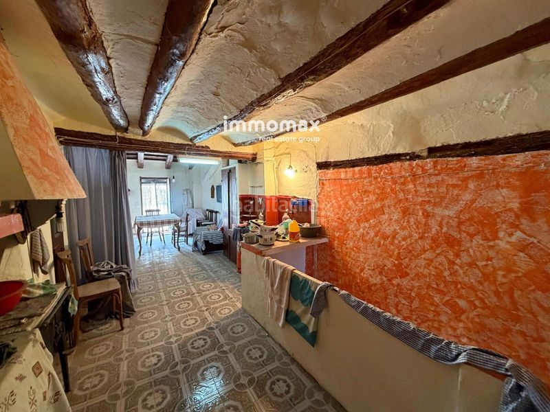 Foto aff71784-19c3-4c9c-b950-b59884eb71ba. Casa amb aparcament a Xerta