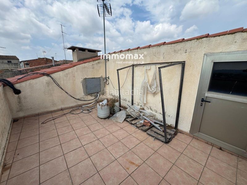 Foto 4e76ddf8-1d07-45d0-9215-284752a4988a. Casa adossada amb calefacció a Milà (El)