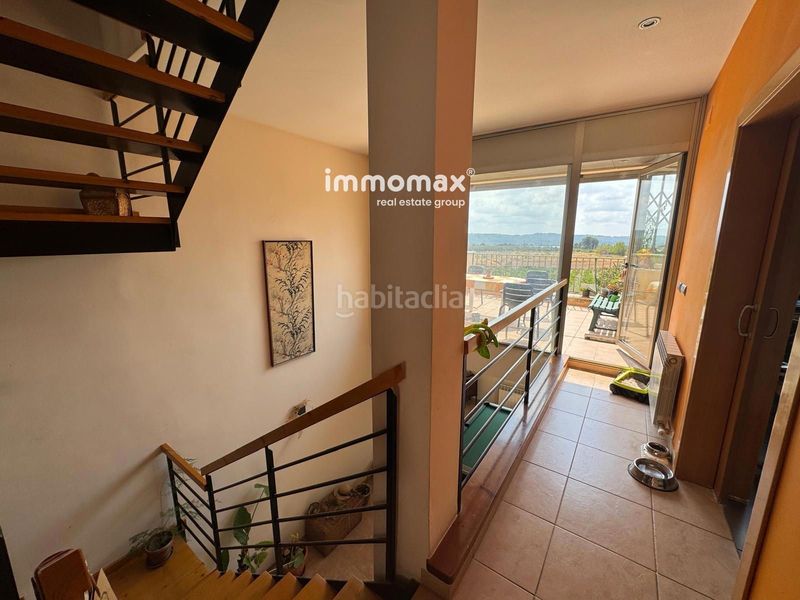 Foto cf348074-4ba5-4c0d-af4d-9af9b5d4d8ed. Casa adossada amb calefacció a Milà (El)