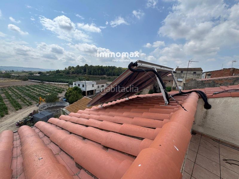 Foto f964287a-d794-4445-b60f-efedd29efaa1. Casa adossada amb calefacció a Milà (El)