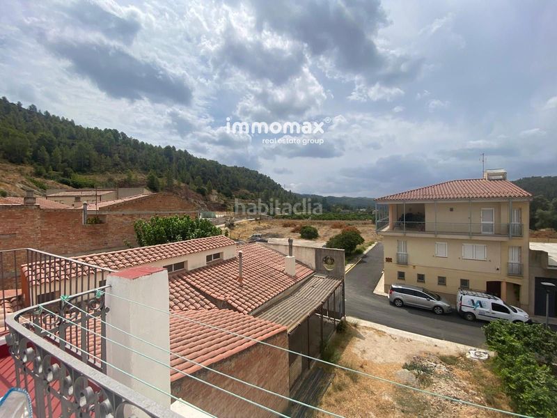 Foto 4473d01a-fa1c-4618-9dc8-9148188aeaef. Casa amb calefacció aparcament a Benifallet