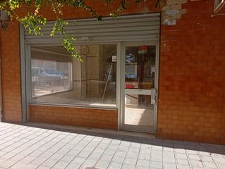 Local Comercial en Plaza Eduardo Marquina ( Poeta