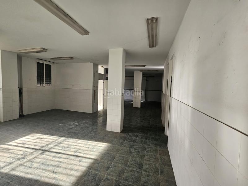 Foto b7422d77-8c95-4d94-9ea2-6ad2142b3e15. Lloguer local comercial a País Valencià Mislata