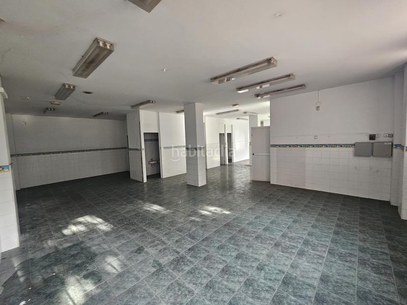 Foto 2049093c-0a24-40d0-ac0a-52d5f16fbd32. Location local commercial dans País Valencià Mislata