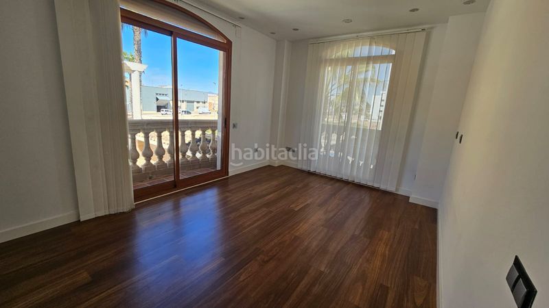 Foto 3fbb0478-b9b4-42f9-9849-871cf828d8ad. Casa amb calefacció aparcament piscina a Albalat dels Sorells