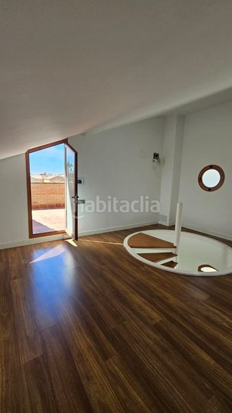 Foto 51c0ffca-c456-4b58-add0-e6955ad814c8. Casa amb calefacció aparcament piscina a Albalat dels Sorells