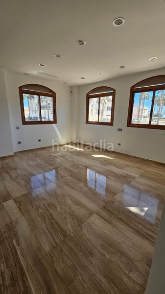 Foto 772a9002-32e4-4094-bd2e-9502dab86d57. Casa amb calefacció aparcament piscina a Albalat dels Sorells