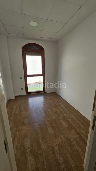 Foto 912b6e02-036a-4154-8e2f-5bd6f24c54a6. Casa amb calefacció aparcament piscina a Albalat dels Sorells