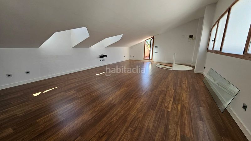 Foto b7ba92e6-5c1a-4e5e-8d9f-417bb5b34359. Casa amb calefacció aparcament piscina a Albalat dels Sorells