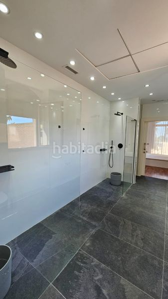 Foto fe5f1ab2-8004-420d-9c80-b5be84dfd933. Casa amb calefacció aparcament piscina a Albalat dels Sorells