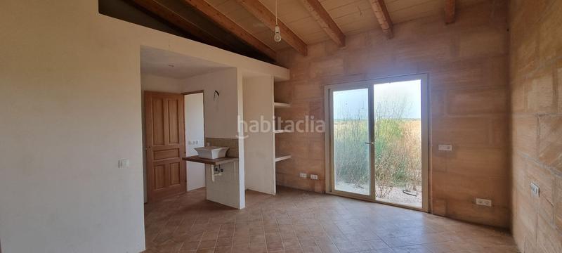 Foto aa963b6e-b3a0-4f18-8a50-fd6202041d80. Masia a Campos